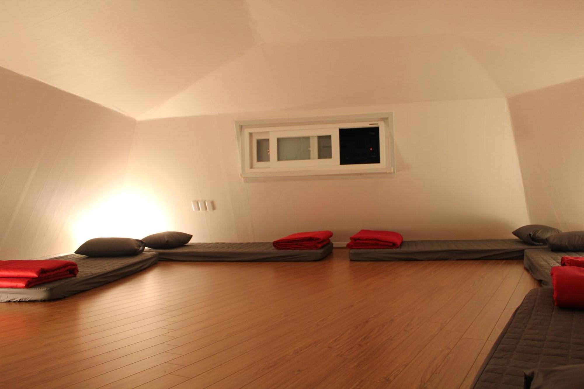 B My Guesthouse Seoul Exterior photo